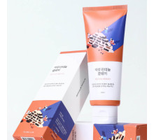 Пенка для умывания с чёрной соей и пантенолом Round Lab Soybean Panthenol Cleanser, 150 мл