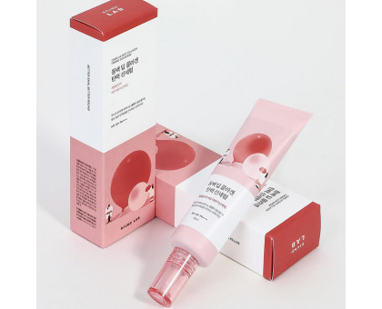 Солнцезащитная сыворотка с экстрактом камелии и коллагеном Round Lab SPF50 Camellia Deep Collagen Firming Sun Serum, 50 мл