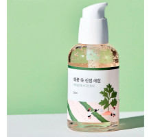 Успокаивающая сыворотка с полынью Round Lab Mugwort Calming Serum, 50 мл